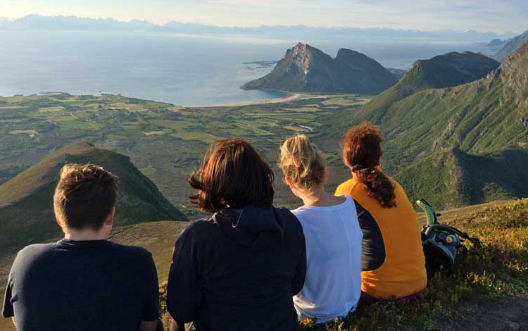 Steigen Sjohus Wandern 04